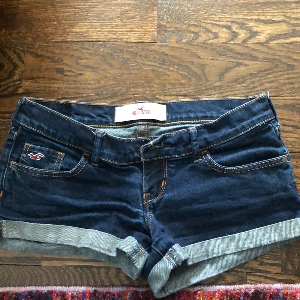 Stretchy hollister shorts